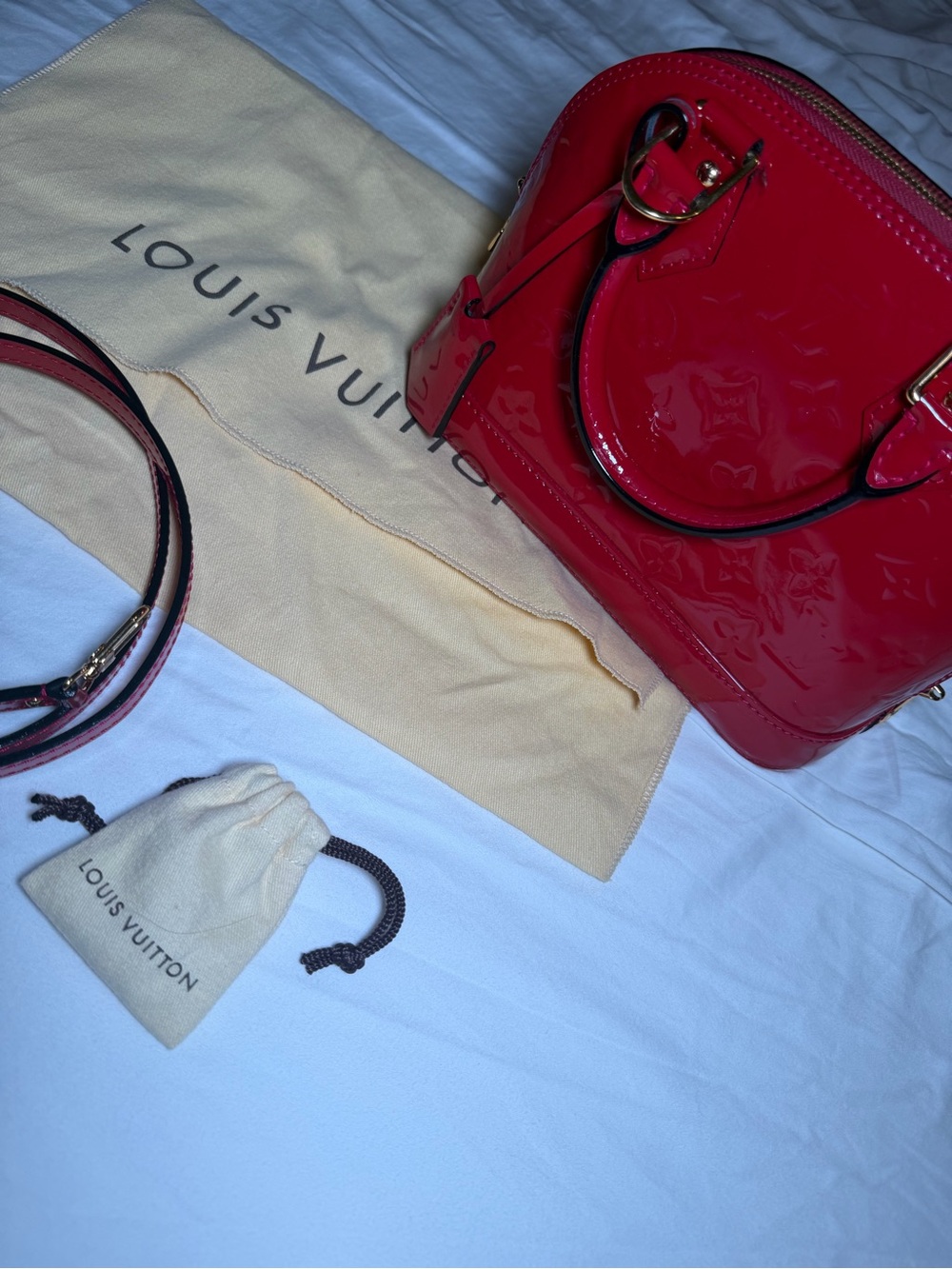 Louis Vuitton Vernis Alma BB Satchel in Rose Indien